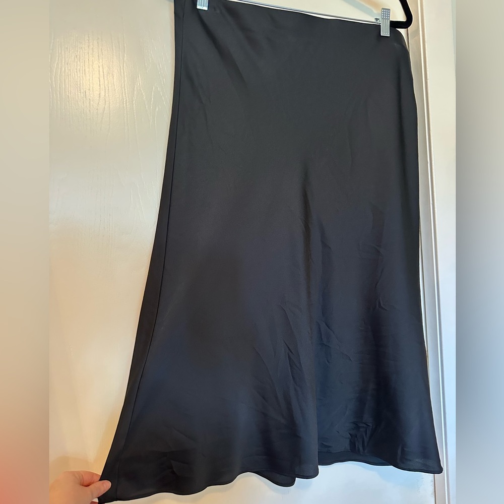 LOFT Black satin Midi Skirt - Picture 4 of 7